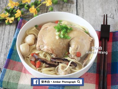 蒜頭香菇養生雞腿麵【史雲生】
