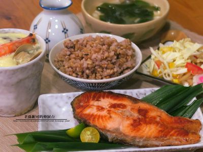 日式鮭魚定食