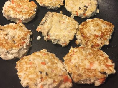 參考食譜 : 輕食雞胸肉餅