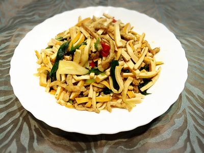 (辣味) 肉絲炒豆干