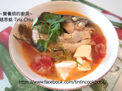 營養師健康湯水: 三文魚頭豆腐湯