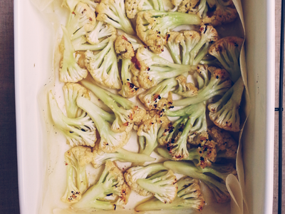 參考食譜 : 蜂蜜橄欖油烤白花椰菜