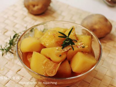 參考食譜 : 【簡單做菜】開胃小菜。燉馬鈴薯