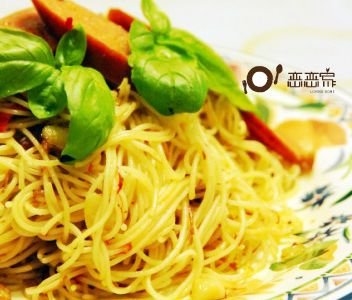 蒜辣煙燻德式香腸Pasta