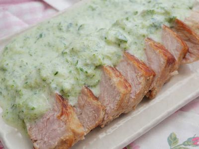 香煎鹽麴豬排佐小黃瓜優格醬