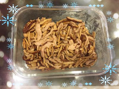 參考食譜 : 豆干肉絲🐷🐷