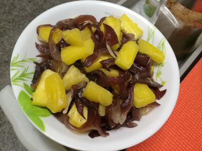 參考食譜 : 鳳梨木耳