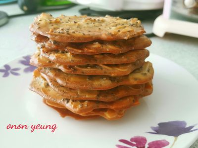 參考食譜 : 香脆奇亞籽杏仁瓦片
簡易。家常烘焙。點心