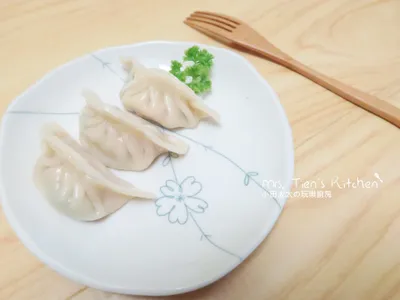 手工餃子的包法~【半月餃子】附影片教學