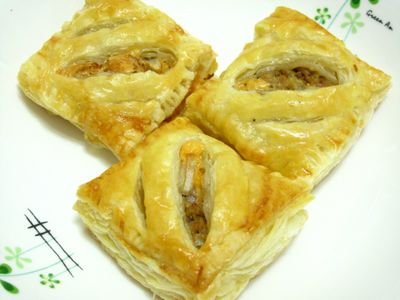 參考食譜 : 我愛芝司樂~活力滿滿的洋蔥鮪魚起酥