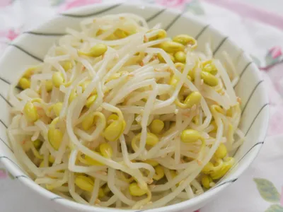 涼拌黃豆芽