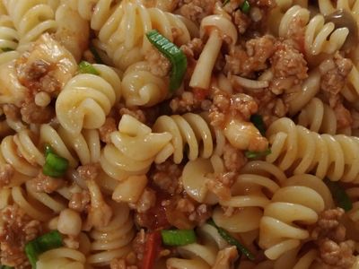 參考食譜 : 茄汁肉醬麵