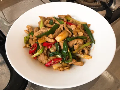 蔥爆梅花豬肉絲