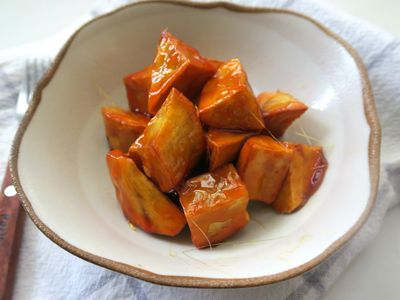 參考食譜 : 五味八珍的歲月-拔絲地瓜