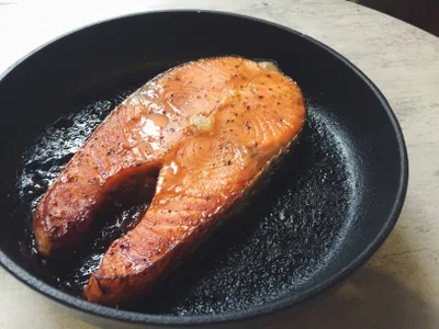 參考食譜 : 炙烤蜜糖鮭魚