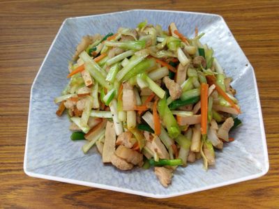 韮黃炒豆干肉絲