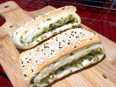 參考食譜 : 芝麻蔥燒餅