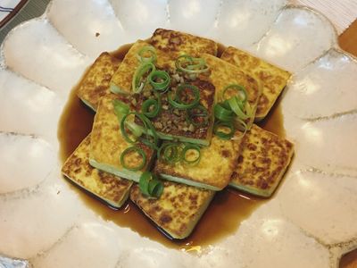 參考食譜 : 蔥燒雞蛋豆腐