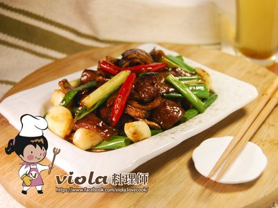 參考食譜 : 醬炒肥腸