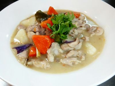 參考食譜 : 泰式綠咖哩嫩雞