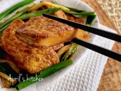 參考食譜 : 蔥燒豆腐 漂亮又入味的秘訣