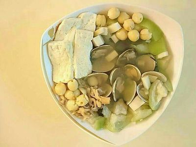 絲瓜蛤蜊豆腐香菇蓮子盅