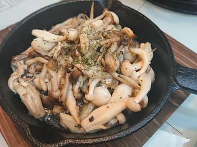 參考食譜 : 橄欖油烤雙菇