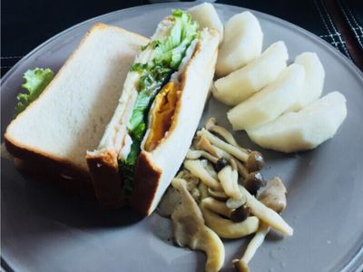 火腿吐司水果餐