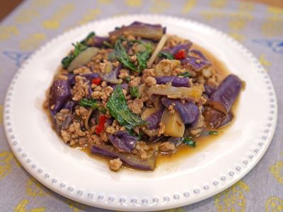 參考食譜 : 塔香茄子。用水煮法做出漂亮紫茄!