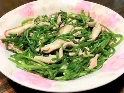 參考食譜 : 鮮菇肉絲炒水蓮