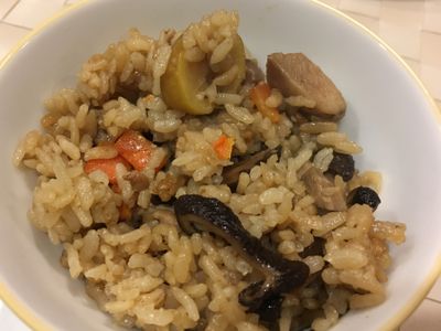參考食譜 : 栗子土雞腿炊飯