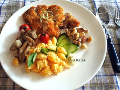 嫩煎雞起士貝殼麵