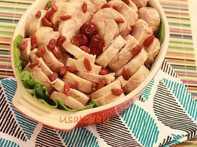 參考食譜 : 【東煮】好看又好吃的貴妃醉雞　Drunken chicken 