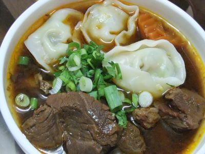 參考食譜 : ღ小吟愛做菜ღ 紅燒茄汁牛肉屁屁水餃湯