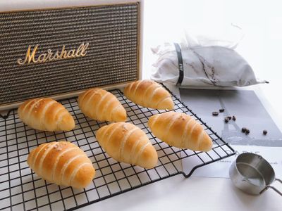 參考食譜 : 麵包機做海鹽麵包