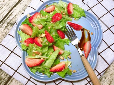 草莓腰果輕食沙拉