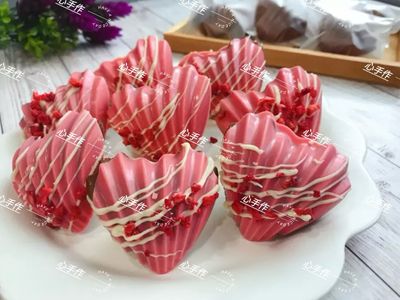 參考食譜 : 《應景情人節》愛心造型瑪德蓮蛋糕