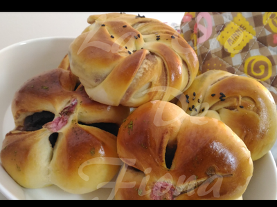 參考食譜 : 豆沙麵包