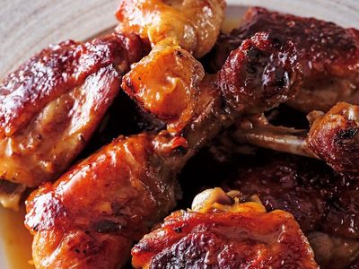 東販小食堂：燉烤雞肉