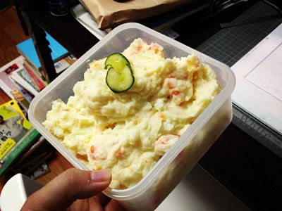 參考食譜 : 夏天的馬鈴薯沙拉。