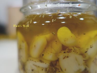 參考食譜 : 電磁爐料理-油封蒜頭(免顧爐火)