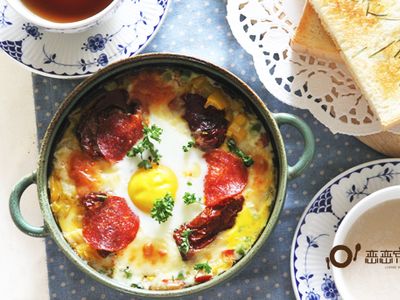 參考食譜 : 西班牙豔陽烘蛋by戀戀家