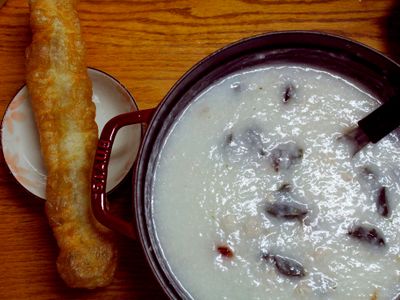 參考食譜 : 皮蛋瘦肉粥