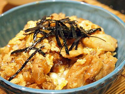參考食譜 : 【深夜食堂】親子丼