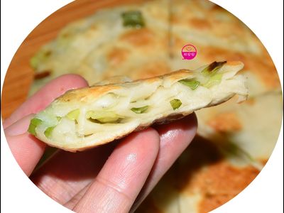 參考食譜 : 蝸牛狀厚片版蔥油餅