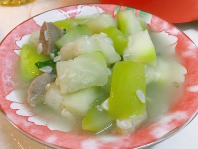 參考食譜 : 蒲瓜炒貢丸