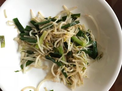 參考食譜 : 炒豆芽
