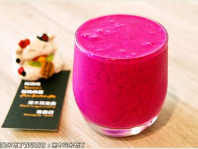 火龍果米布丁香草奶昔．柯媽媽の植物燕窩