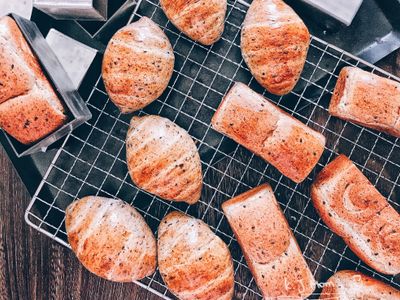 參考食譜 : 愛柴-黑鑽芝麻麵包