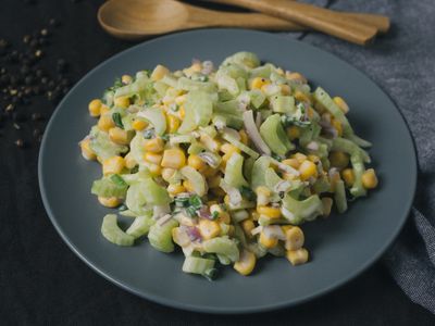 西芹玉米沙拉